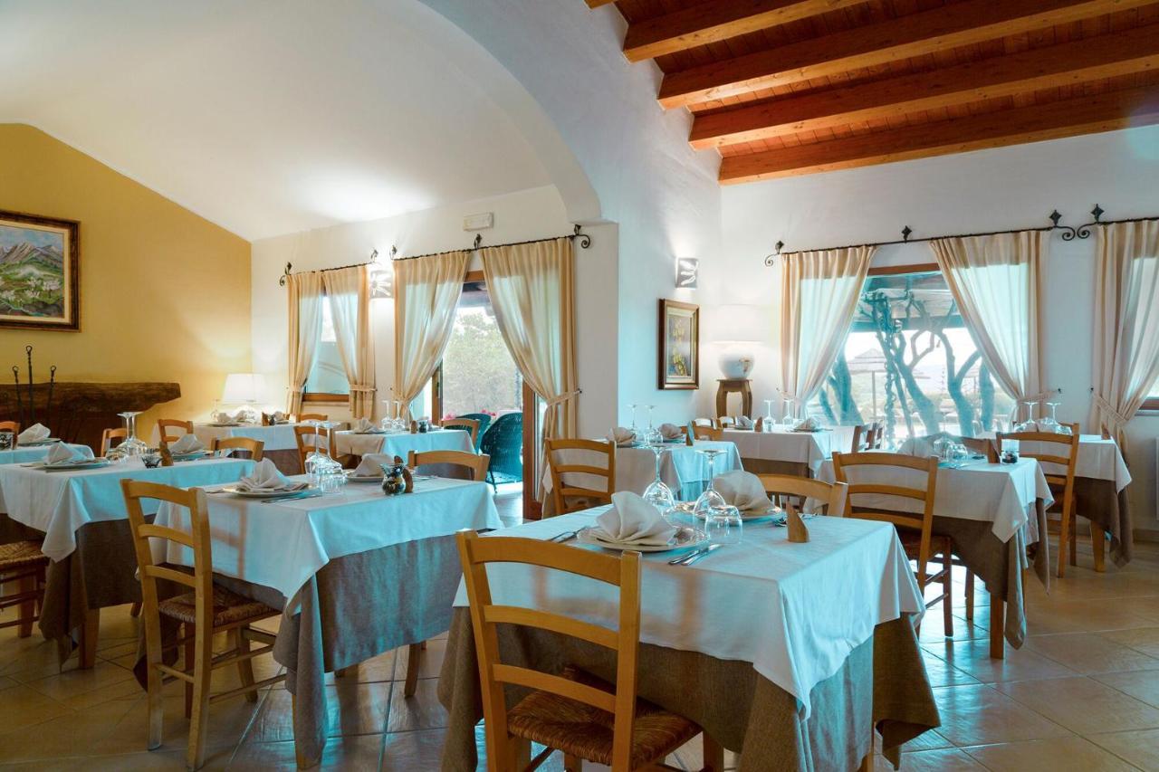 Hotel Aldiola Country Resort Sant'Antonio di Gallura Exterior foto